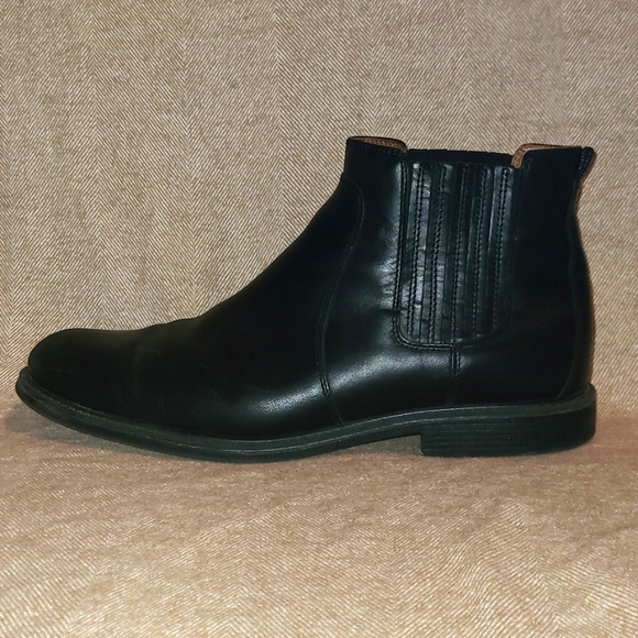 Johnston & Murphy Other - Johnston and Murphy Black Leather Chelsea Boots Men's 10.5 Dual Width